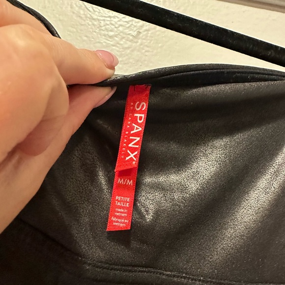 Spanx faux leather leggings, medium - Picture 4 of 5